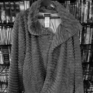 Patagonia chinchilla jacket women's XL